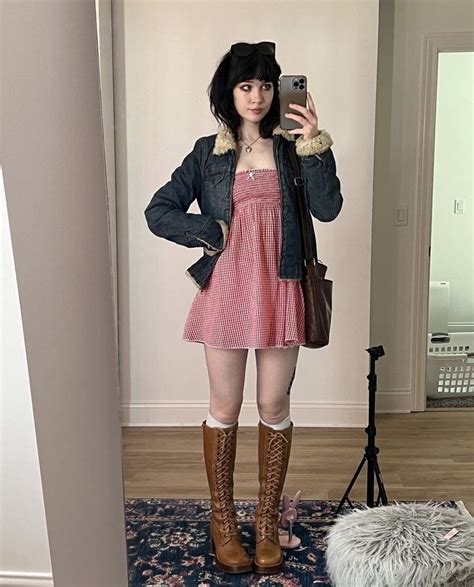 nora fawn feet|Album: Nora Fawn